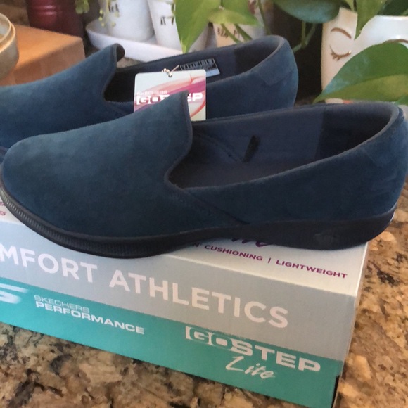 NWT—Skechers Go Step Lite Slip-On shoes. - Picture 8 of 8